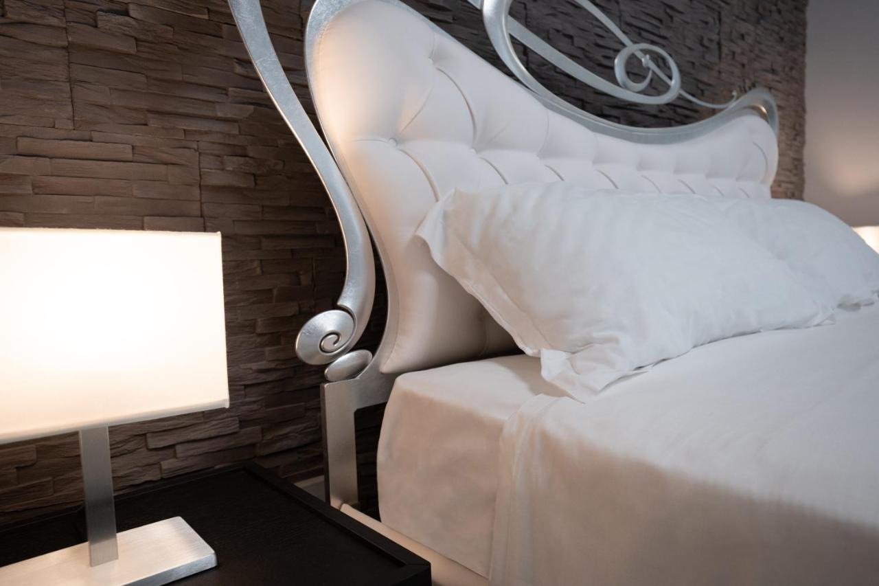 Iitana Luxury Apartment - Fronte Mare Con Vasca Idromassaggio CTA Exterior foto