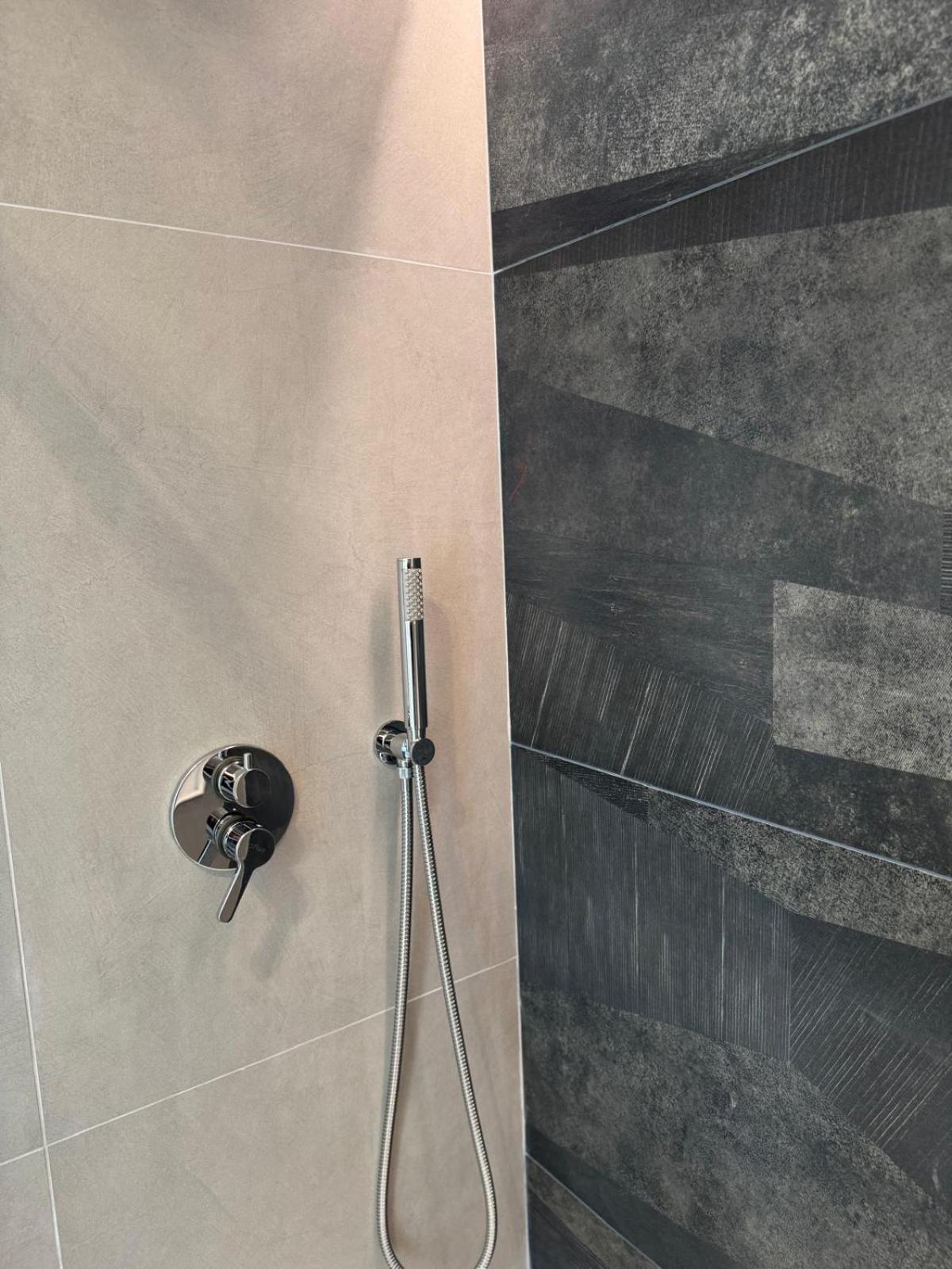 Iitana Luxury Apartment - Fronte Mare Con Vasca Idromassaggio CTA Exterior foto