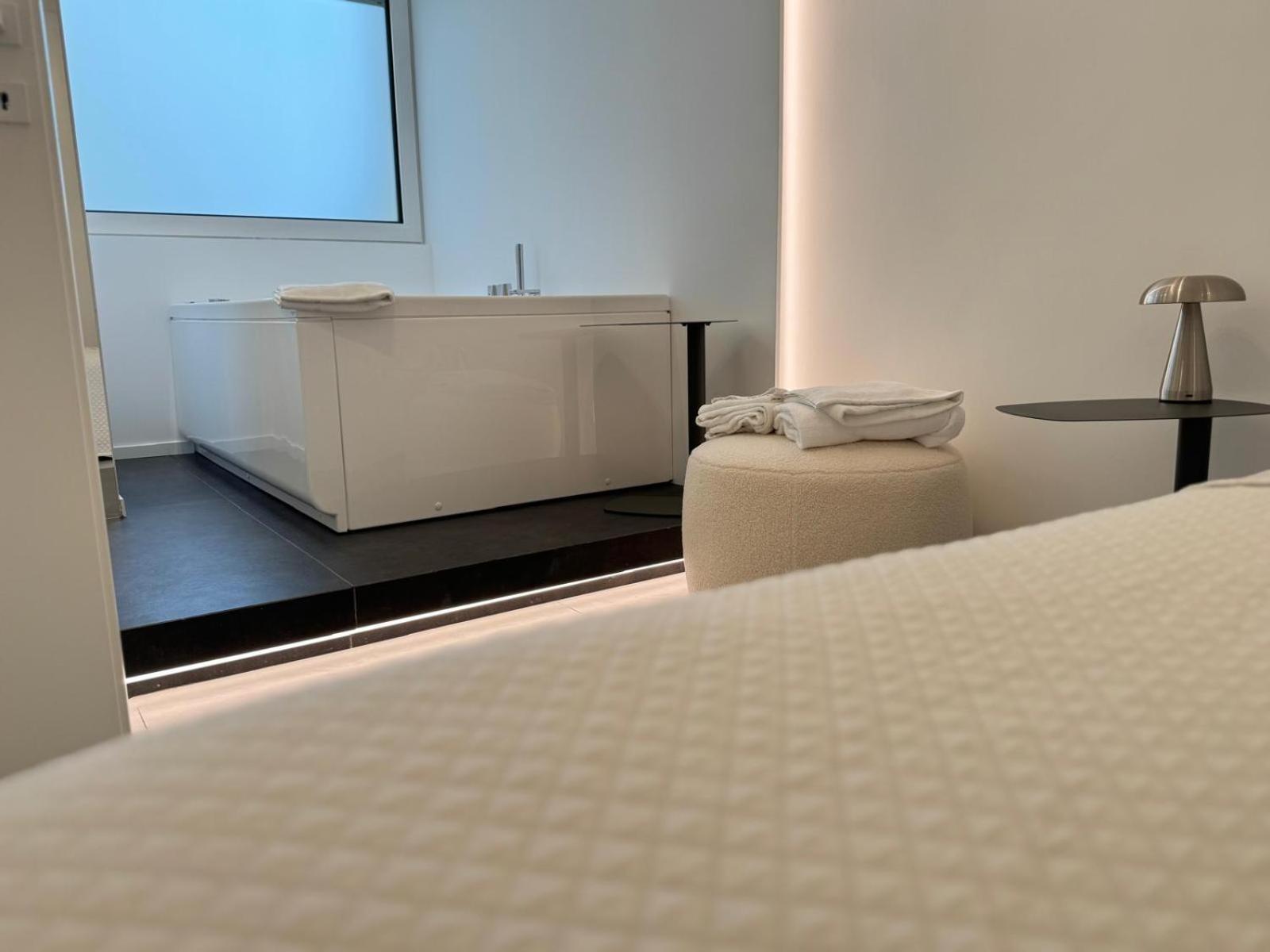Iitana Luxury Apartment - Fronte Mare Con Vasca Idromassaggio CTA Exterior foto